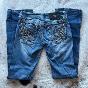 Miss me jeans size 25, boot cut, rose pockets
